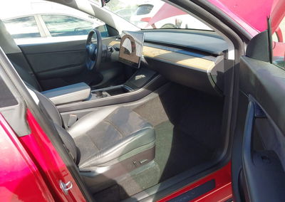 2022 Tesla Model Y Long Range Dual Motor All-wheel Drive, uszkodzenie: Tył, Iaai lot 45682283, zdjęcie 5 z 18