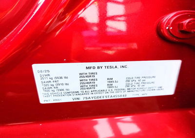 2026 Tesla Model Y, daño Lateral, Copart lote 64194406, foto 12 de 12