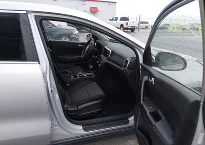 2022 Kia Sportage Lx, uszkodzenie: Lewy bok, Iaai lot 45346627, zdjęcie 5 z 16