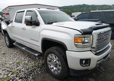 2019 Gmc Sierra 2500hd Denali, uszkodzenie: Tył, Iaai lot 45457200, zdjęcie 1 z 16
