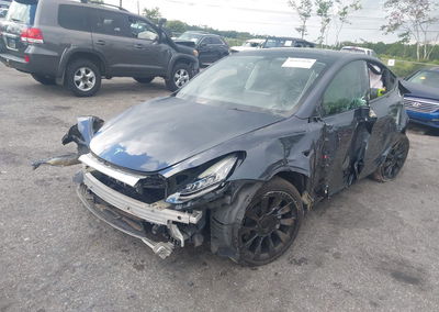 2022 Tesla Model Y Long Range Dual Motor All-wheel Drive, uszkodzenie: Dachowanie, Iaai lot 46051036, zdjęcie 2 z 15