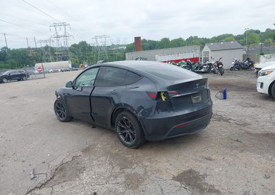 2024 Tesla Model Y Long Range Dual Motor All-wheel Drive, пошкодження: Front & Rear, Iaai лот 45895555, фото 3 з 22