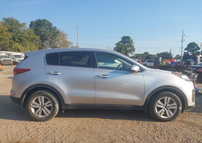 2019 Kia Sportage Lx, uszkodzenie: Normal Wear & Tear, Iaai lot 46223302, zdjęcie 14 z 17