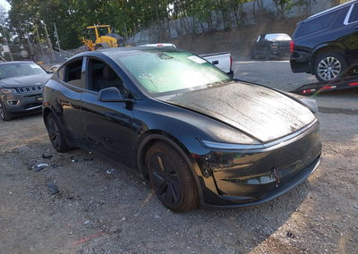 2026 Tesla Model Y All-wheel Drive/long Range Launch Series/premium All-wheel Drive, daño Frontal izquierdo, Iaai lote