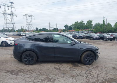 2024 Tesla Model Y Long Range Dual Motor All-wheel Drive, пошкодження: Front & Rear, Iaai лот 45895555, фото 12 з 22