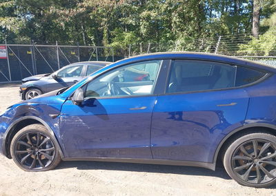 2022 Tesla Model Y Long Range Dual Motor All-wheel Drive, daño Frontal izquierdo, Iaai lote 46106049, foto 14 de 16