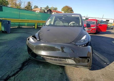 2023 Tesla Model Y, daño Frontal, Copart lote 71895596, foto 13 de 14