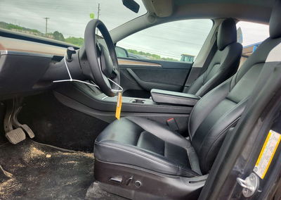 2023 Tesla Model Y, daño Frontal, Copart lote 55060896, foto 7 de 12
