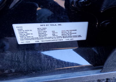 2023 Tesla Model Y, daño Frontal, Copart lote 71895596, foto 12 de 14