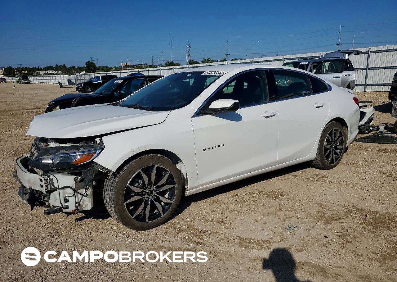 2021 Chevrolet Malibu, daño Frontal, Copart lote 70804746