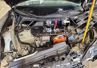 2026 Tesla Model Y, daño Frontal, Copart lote 67032116, foto 12 de 15