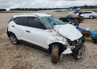 2021 Nissan Kicks S, daño Generalizado, Copart lote 57048876, foto 4 de 14