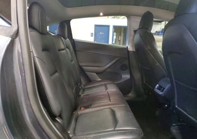 2022 Tesla Model Y, daño Frontal, Copart lote 52304696, foto 10 de 15