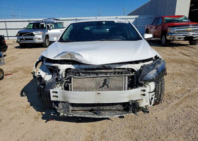 2021 Chevrolet Malibu, daño Frontal, Copart lote 70804746, foto 5 de 14
