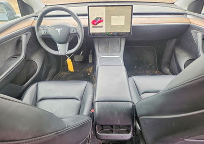 2023 Tesla Model Y, daño Frontal, Copart lote 55060896, foto 8 de 12