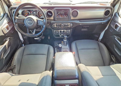2019 Jeep Wrangler Unlimited Sport, daño Bajos, Copart lote 71296456, foto 8 de 13