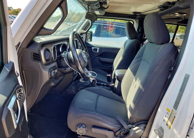 2019 Jeep Wrangler Unlimited Sport, daño Bajos, Copart lote 71296456, foto 7 de 13