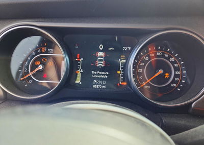 2019 Jeep Wrangler Unlimited Sport, daño Bajos, Copart lote 71296456, foto 9 de 13
