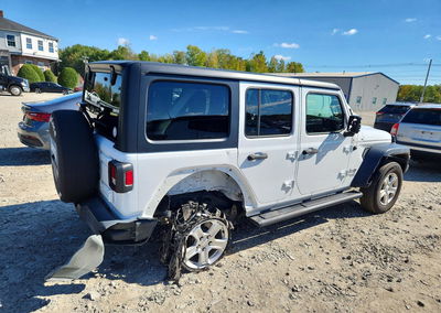 2019 Jeep Wrangler Unlimited Sport, daño Bajos, Copart lote 71296456, foto 3 de 13