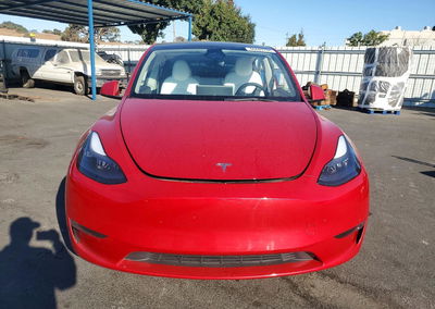 2023 Tesla Model Y, daño Lateral, Copart lote 66609786, foto 5 de 16