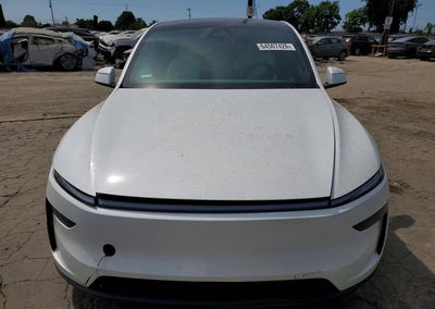 2026 Tesla Model Y, uszkodzenie: Przód, Copart lot 64507426, zdjęcie 5 z 14