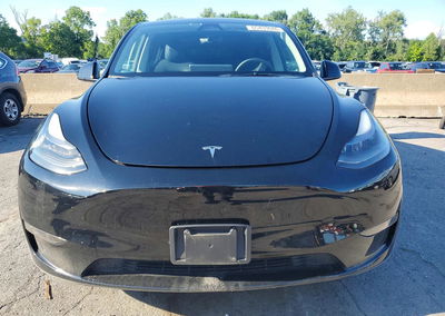 2023 Tesla Model Y, daño Trasero, Copart lote 65433046, foto 5 de 12