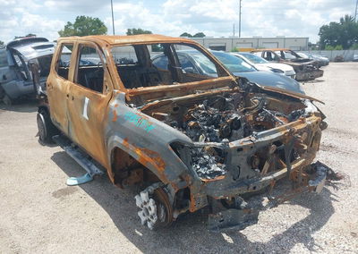2025 Toyota Tacoma Sr, daño Total Burn, Iaai lote 45861054, foto 6 de 10