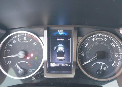 2021 Toyota Tacoma Sr5 V6, uszkodzenie: Przód, Iaai lot 46090495, zdjęcie 7 z 16