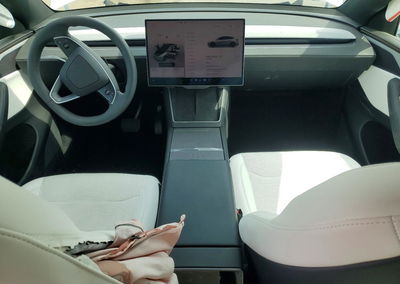 2026 Tesla Model Y, uszkodzenie: Przód, Copart lot 64507426, zdjęcie 8 z 14