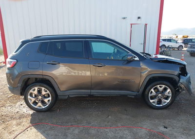 2020 Jeep Compass Limited 4x4, daño Frontal, Iaai lote 45969895, foto 13 de 16