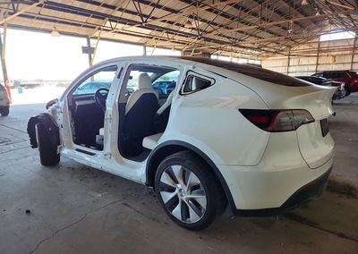 2022 Tesla Model Y, daño Frontal, Copart lote 69004566, foto 2 de 14