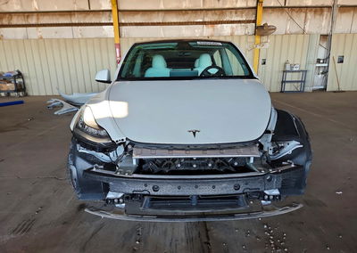 2022 Tesla Model Y, daño Frontal, Copart lote 69004566, foto 5 de 14