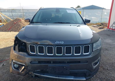 2020 Jeep Compass Limited 4x4, daño Frontal, Iaai lote 45969895, foto 12 de 16