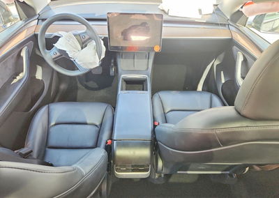 2024 Tesla Model Y, daño Frontal, Copart lote 67742386, foto 8 de 15