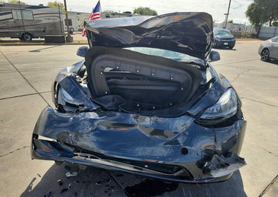 2024 Tesla Model Y, daño Frontal, Copart lote 67742386, foto 5 de 15