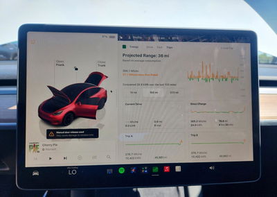 2023 Tesla Model Y, uszkodzenie: Przód, Copart lot 64448916, zdjęcie 9 z 15