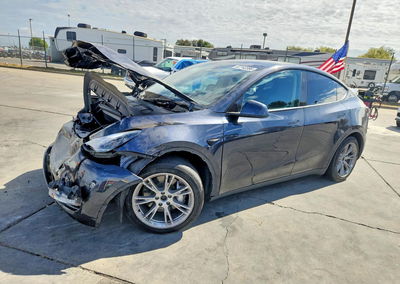 2024 Tesla Model Y, daño Frontal, Copart lote 67742386