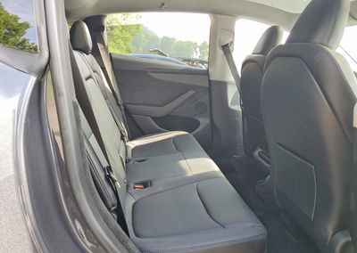 2026 Tesla Model Y, daño Frontal, Copart lote 60577916, foto 11 de 16