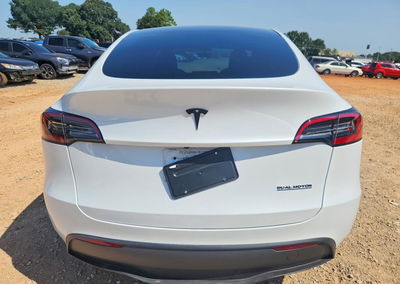 2023 Tesla Model Y, uszkodzenie: Przód, Copart lot 64448916, zdjęcie 6 z 15
