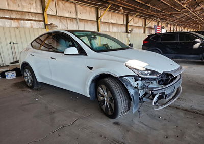 2022 Tesla Model Y, daño Frontal, Copart lote 69004566, foto 4 de 14