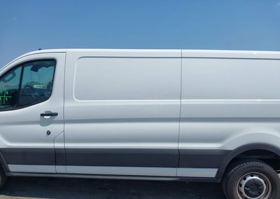 2025 Ford Transit-250, Front End damage, Iaai lot 45781136, photo 15 of 17