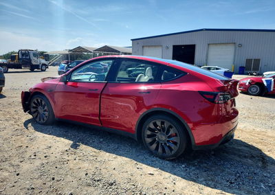 2023 Tesla Model Y, daño Frontal, Copart lote 68824586, foto 2 de 14