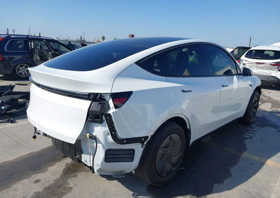 2026 Tesla Modelo Y, uszkodzenie: Front & Rear, Iaai lot 46185003, zdjęcie 4 z 18