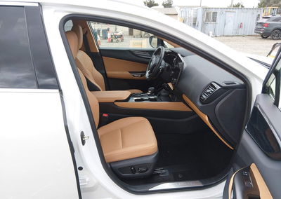2025 Lexus Nx 350h Premium, daño Lateral derecho, Iaai lote 45997746, foto 5 de 18