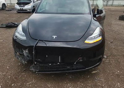 2022 Tesla Model Y, daño Frontal, Copart lote 56080806, foto 13 de 14