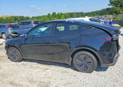 2026 Tesla Model Y, daño Frontal, Copart lote 61371236, foto 2 de 12