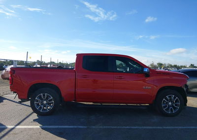 2021 Chevrolet Silverado 1500 Lt, daño Engine Damage, Iaai lote 46269889, foto 13 de 16