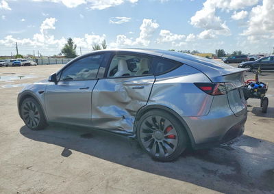 2024 Tesla Model Y, Side damage, Copart lot 68535016, photo 2 of 15