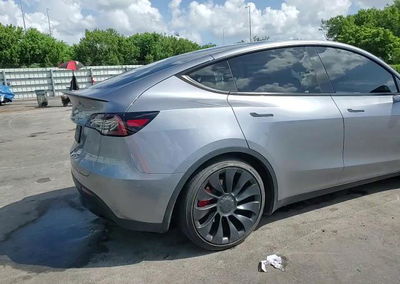 2024 Tesla Model Y, Side damage, Copart lot 68535016, photo 14 of 15
