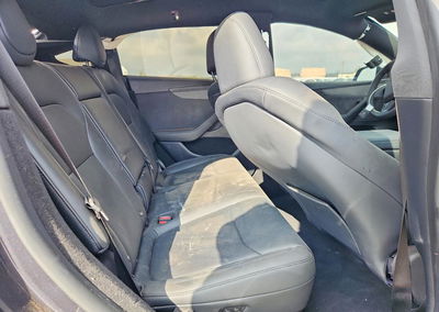 2026 Tesla Model Y, daño Trasero, Copart lote 69431896, foto 10 de 14